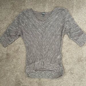Vanity Open-Knit V-Neck Sweater in Gray